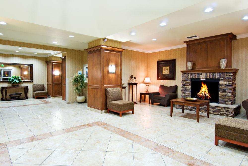 Holiday Inn Express & Suites Klamath Falls Central By Ihg Ngoại thất bức ảnh