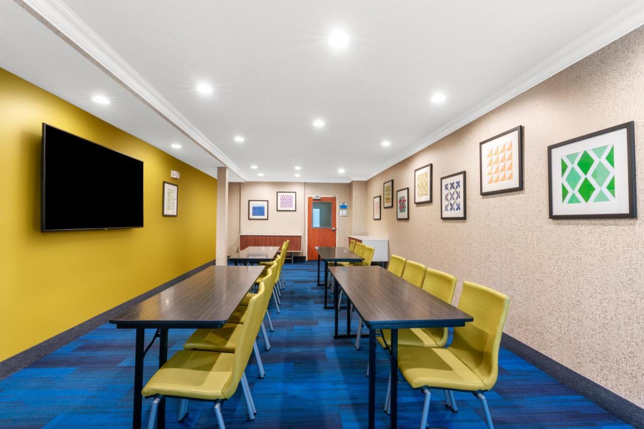 Holiday Inn Express & Suites Klamath Falls Central By Ihg Ngoại thất bức ảnh