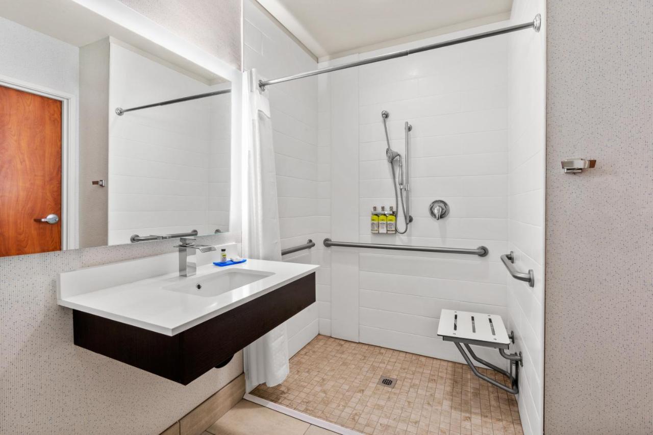Holiday Inn Express & Suites Klamath Falls Central By Ihg Ngoại thất bức ảnh