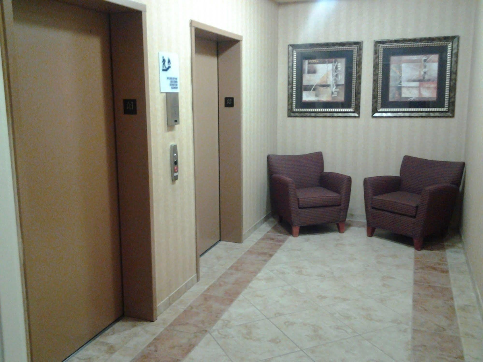 Holiday Inn Express & Suites Klamath Falls Central By Ihg Ngoại thất bức ảnh