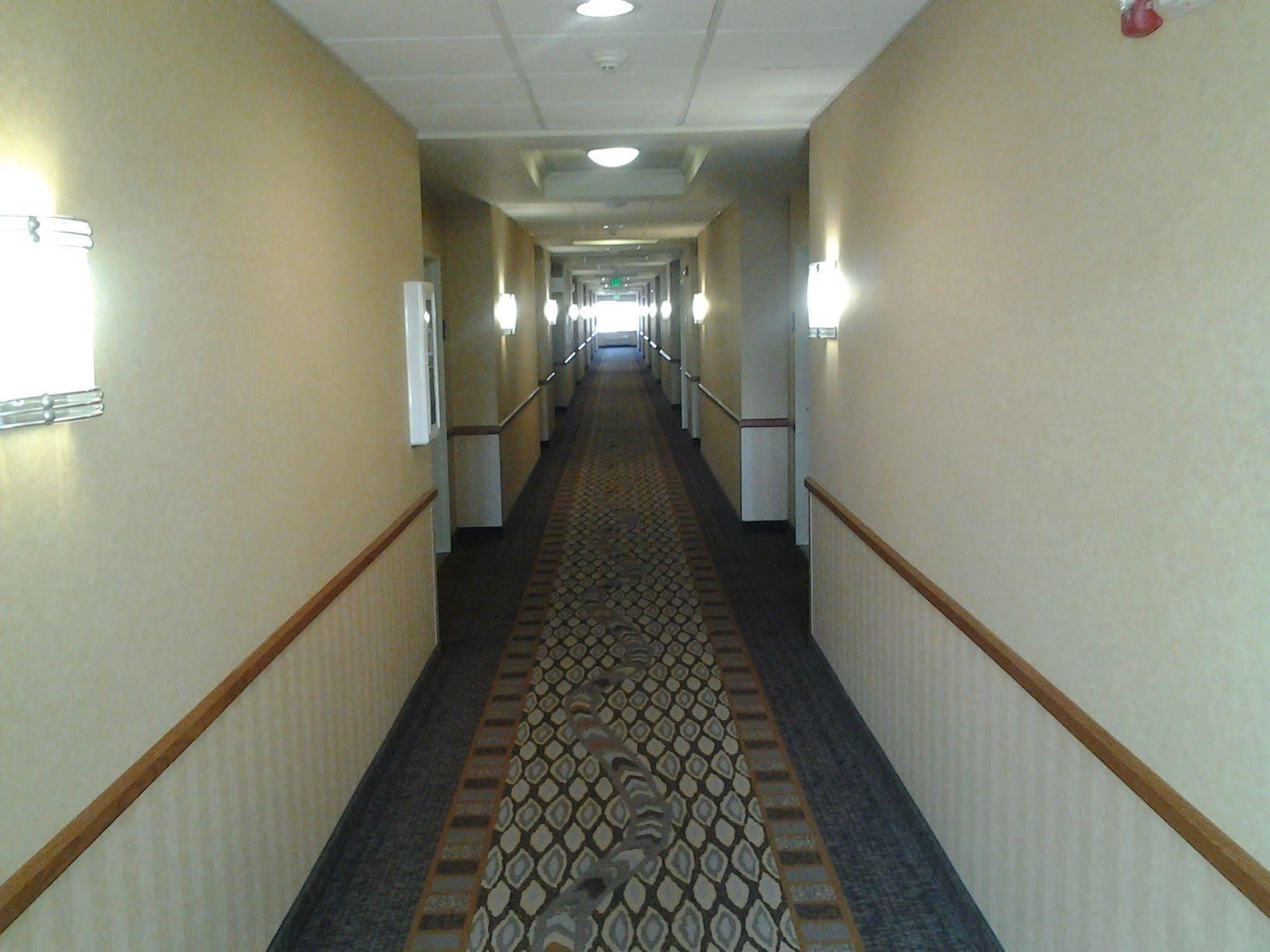 Holiday Inn Express & Suites Klamath Falls Central By Ihg Ngoại thất bức ảnh