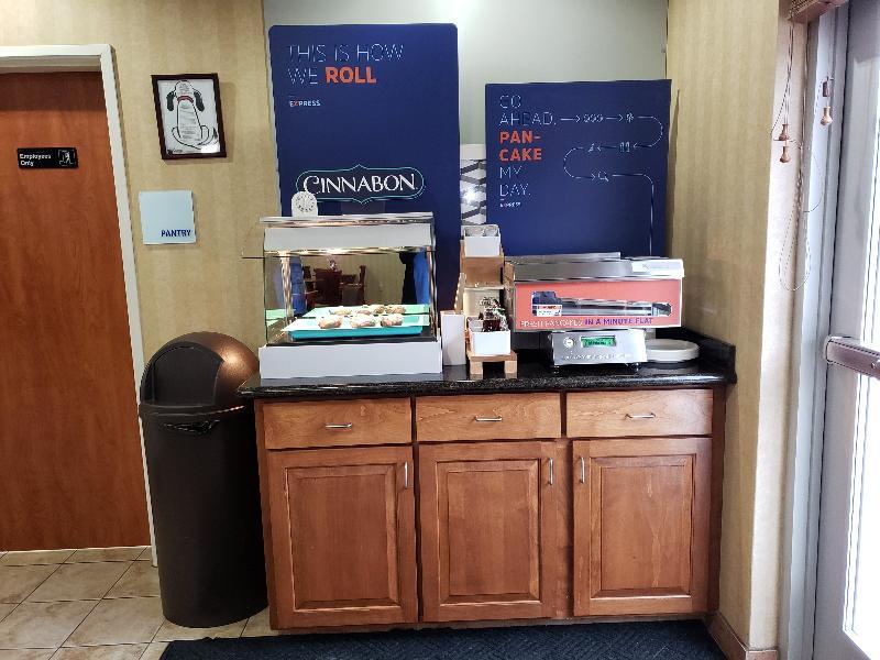 Holiday Inn Express & Suites Klamath Falls Central By Ihg Ngoại thất bức ảnh